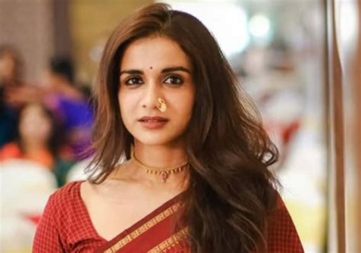 Resham Shrivardhan Height, Weight, Net Worth, Age, Birthday, Wikipedia, Who, Instagram, Biography