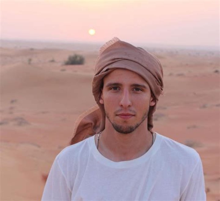 
Ruben Dias Religion – Is He Muslim? Ethnicity And Parents 