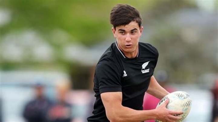 
Rugby Carlos Spencer Wife Jodene Williams and Family – Meet His Son Payton Cruz 