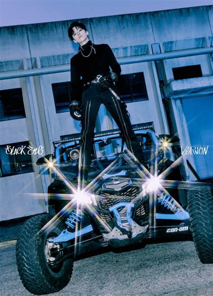 
SEVENTEEN’s Vernon Has Released His First Solo Mixtape 