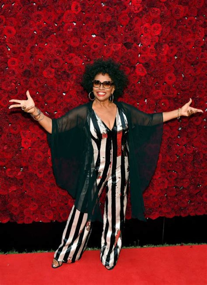 
Shade Jenifer Height, Weight, Net Worth, Age, Birthday, Wikipedia, Who, Nationality, Biography 