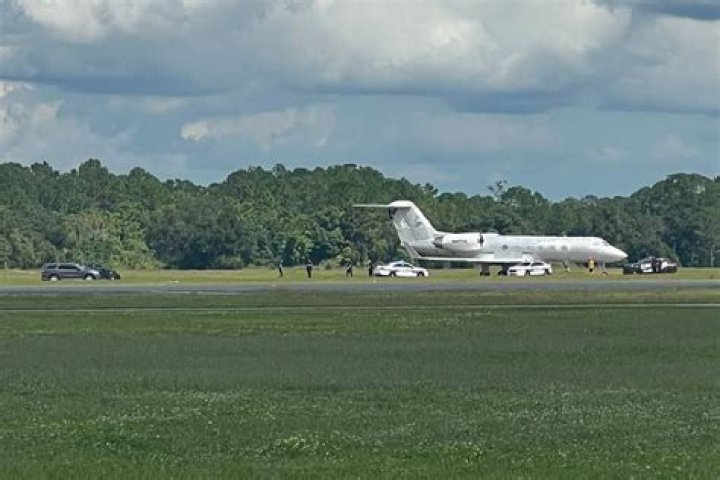 
Skydiver Dies Following ‘Parachute Malfunction’ and ‘Hard Landing,’ Florida Police Say 