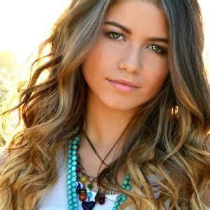 Sofía Reyes Height, Weight, Net Worth, Age, Birthday, Wikipedia, Who, Nationality, Biography