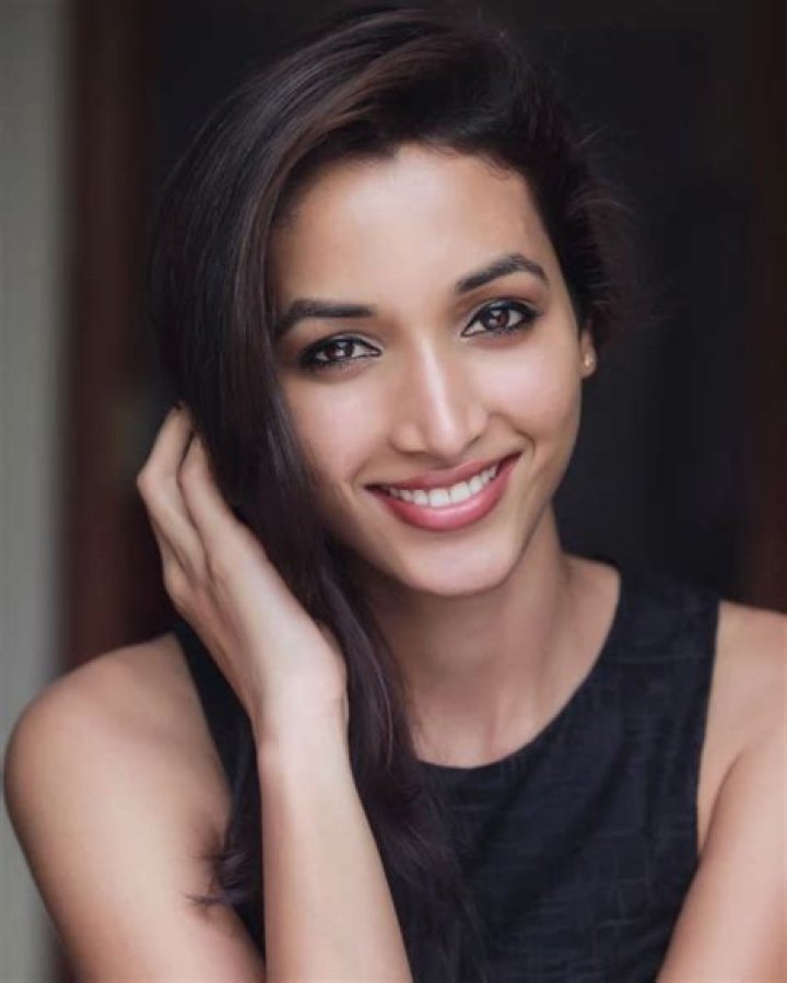 Srinidhi Shetty Height, Weight, Net Worth, Age, Birthday, Wikipedia, Who, Nationality, Biography