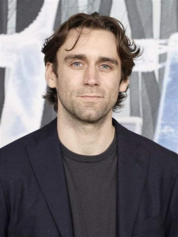 
Steve M. Robertson Height, Weight, Net Worth, Age, Birthday, Wikipedia, Who, Nationality, Biography 