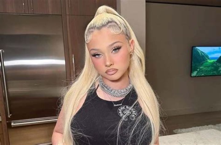 
Sue Barker Height, Weight, Net Worth, Age, Birthday, Wikipedia, Who, Nationality, Biography 