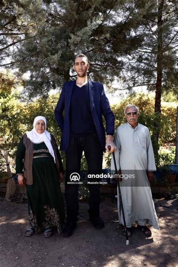 Sultan Kösen Height, Weight, Net Worth, Age, Birthday, Wikipedia, Who, Nationality, Biography