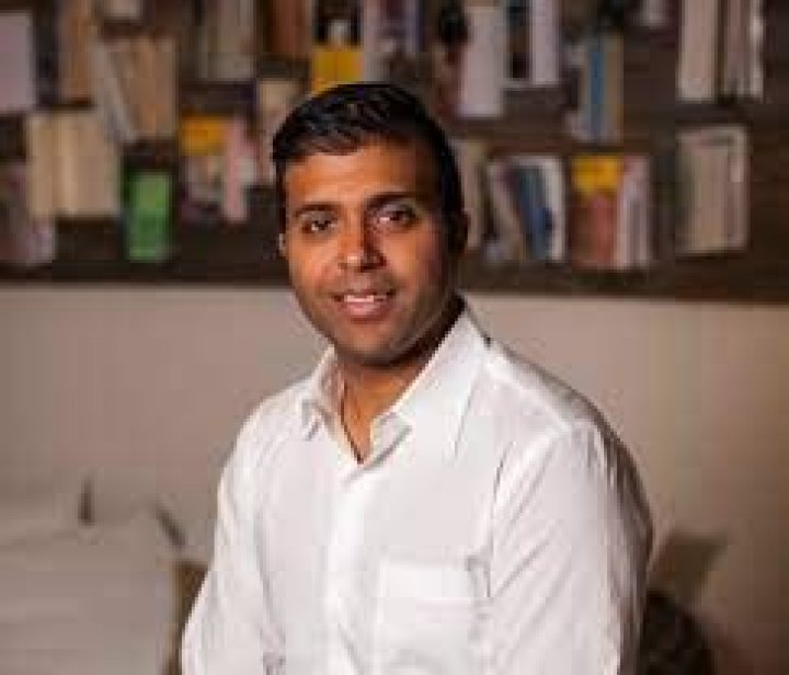 
Taleeb Noormohamed Age, Birthday, Wikipedia, Who, Nationality, Biography 