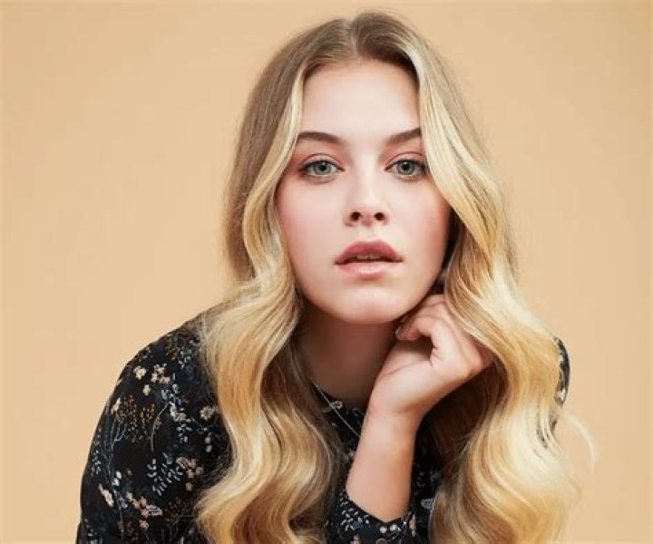 
Tiera Skovbye’s Wiki: Height, Age, Sister Ali Skovbye, Net Worth 
