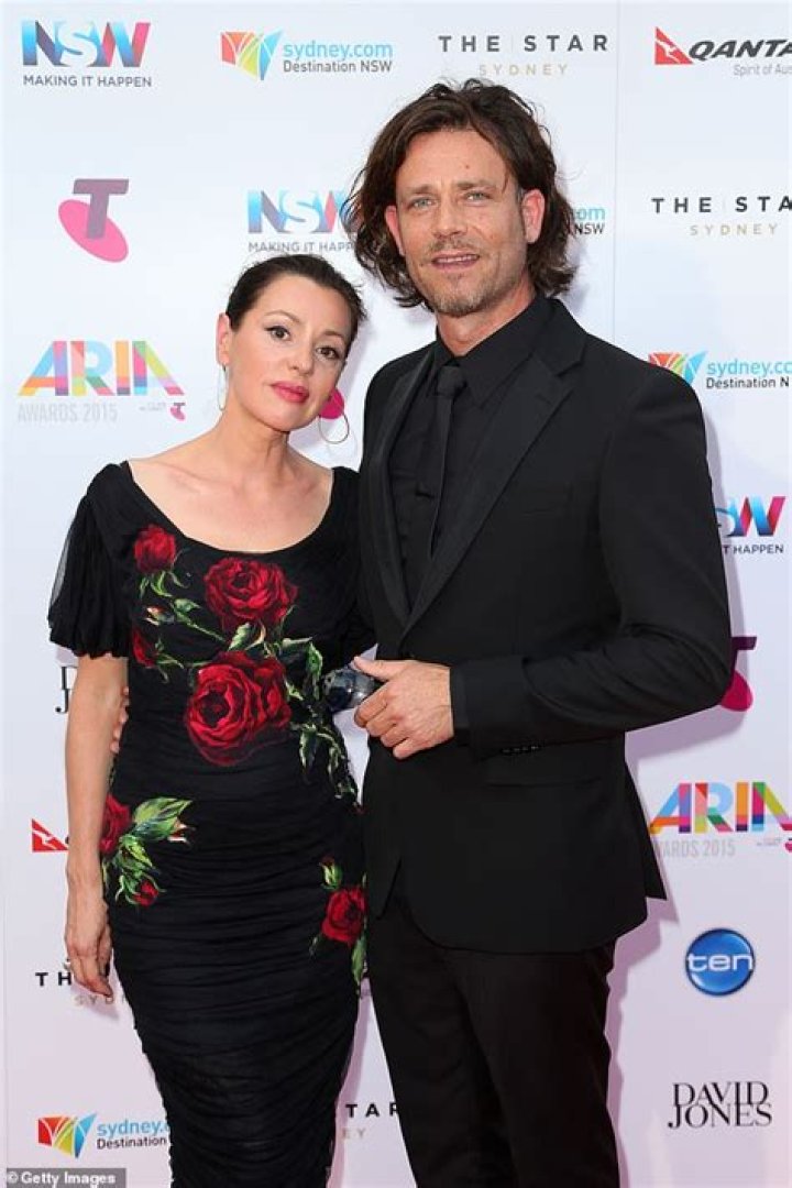 
Tina Arena Sexuality: Is She Gay? Meet Her Son Gabriel Joseph Mancini, Ex- Husband 