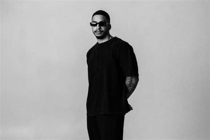 
Troy Von Scheibner Height, Weight, Net Worth, Age, Birthday, Wikipedia, Who, Nationality, Biography 