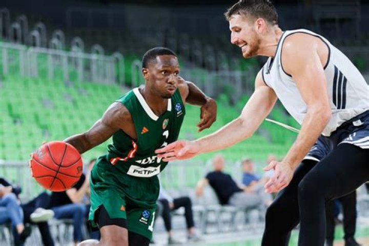 
Umoja Gibson Height, Weight, Net Worth, Age, Birthday, Wikipedia, Who, Nationality, Biography 