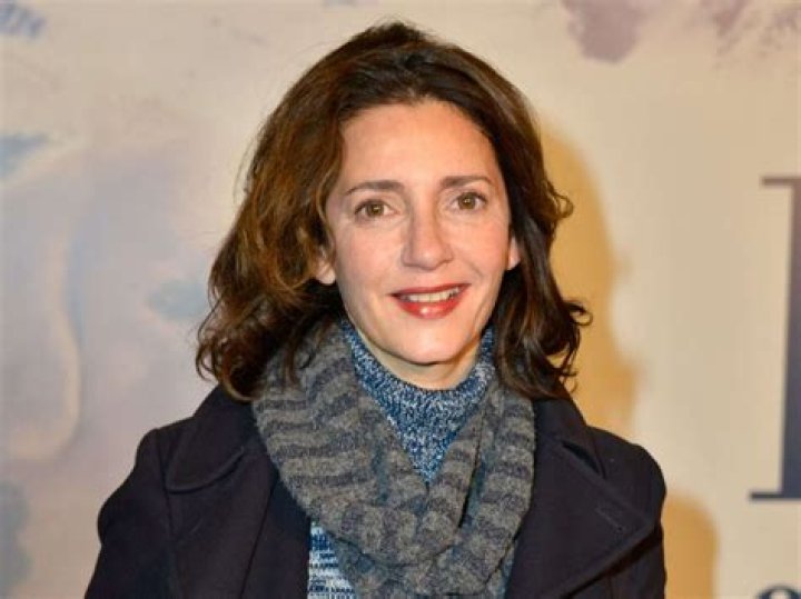 
Valérie Karsenti Parents -Who Are Her Mom & Dad? Details About The Actress 