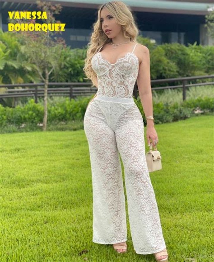 
Vanessa Bohorquez Height, Weight, Net Worth, Age, Birthday, Wikipedia, Who, Nationality, Biography 
