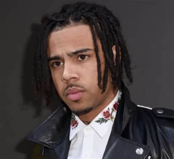Vic Mensa Height, Weight, Net Worth, Age, Birthday, Wikipedia, Who, Nationality, Biography