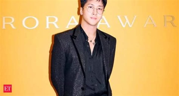 
VIXX’s Ravi booked for evading military service by faking health reports 