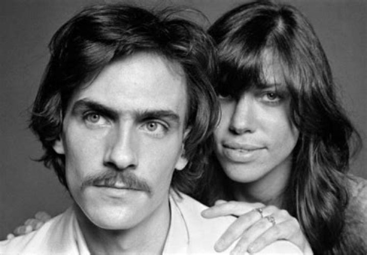 
Was Carly Simon Married? 