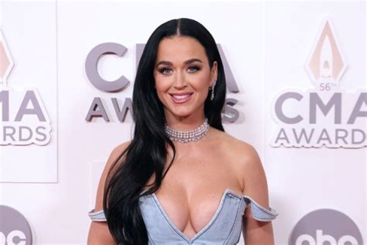 What bra size is Katy Perry?