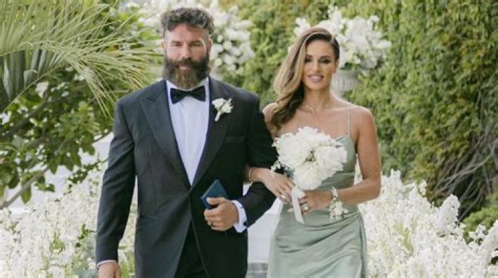 
What Is Dan Bilzerian’s Net Worth and How Did He Get Rich? 