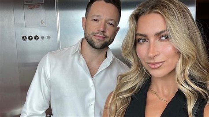 
When did Daniella Karagach and Pasha Poshkov announce their pregnancy? 