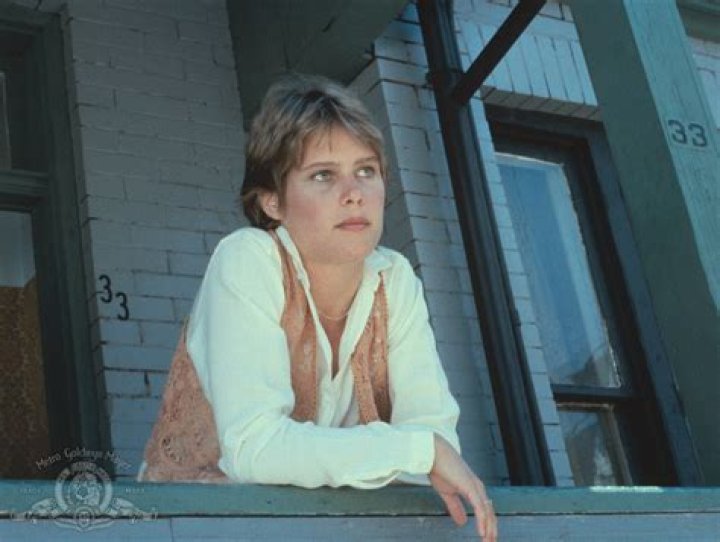 
Where is Sarah Holcomb from ‘Animal House’ today? Wiki 