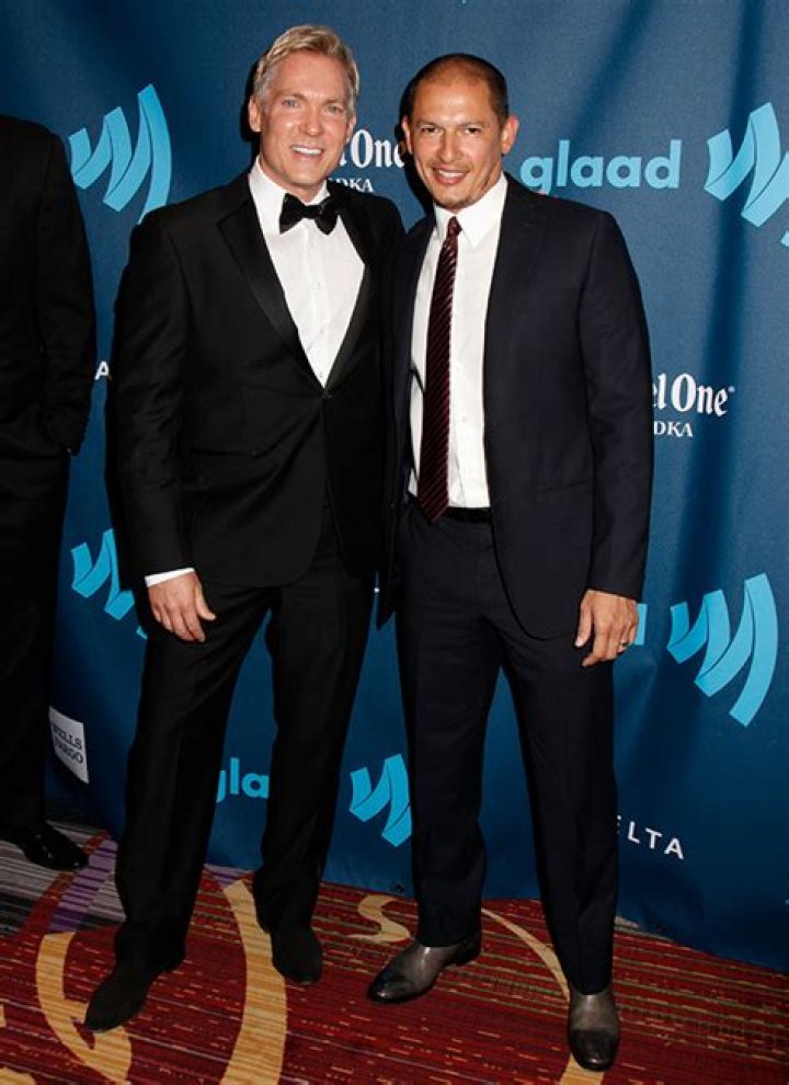 
Where’s Sam Champion now? Wiki, Bio, husband, net worth, body 