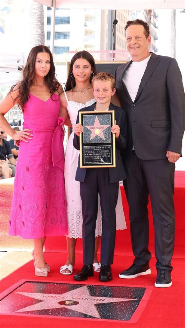 
Who are Jacque Vaughns Parents? Jacque Vaughn Biography, Parents Name, Nationality and More 