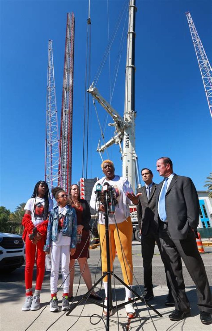 
Who Are Nekia Dodd And Yarnell Sampson? Tyre Sampson Parents File Lawsuit Against ICON Park 