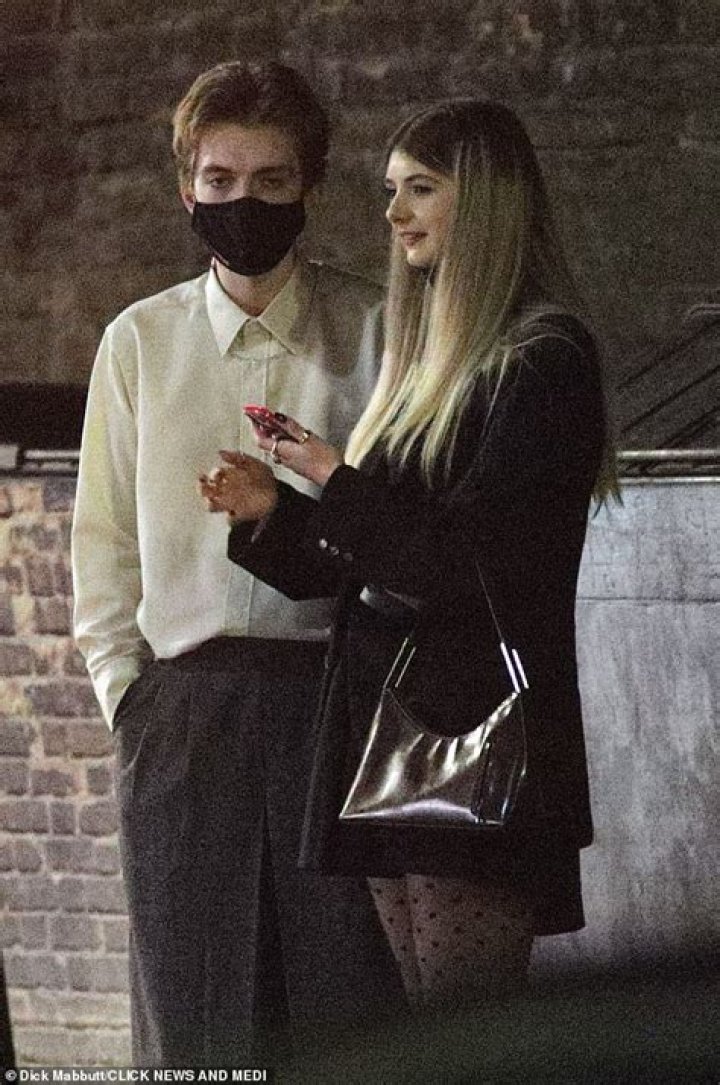 
Who Is Amy Linkin? Francis Bourgeois Girlfriend Age And Instagram Photos 