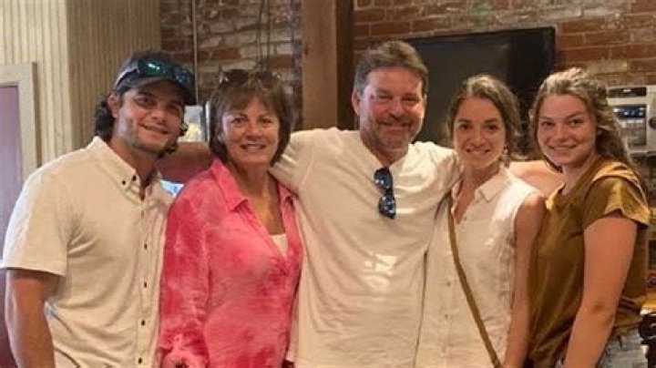 
Who Is Andrew Benintendi Girlfriend Becca Schame? Meet The Yankees Outfielder Parents And Family 