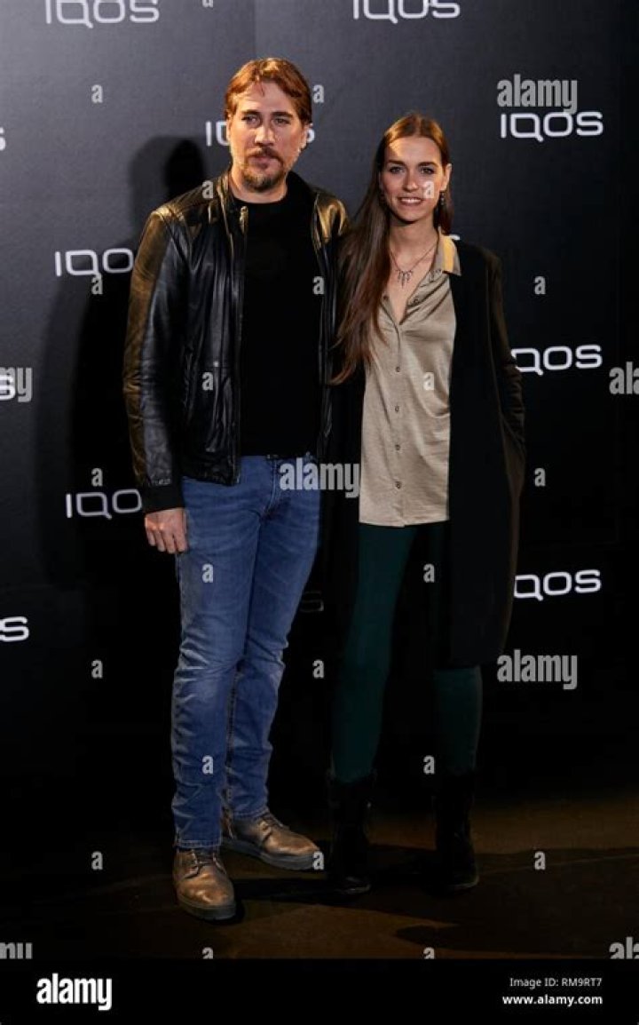 Who Is Clara Mendez-Leite? Meet the Popular Girlfriend of About Alberto Ammann!