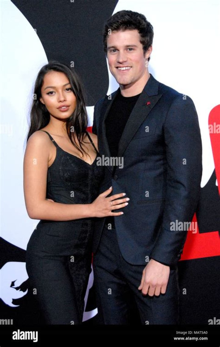 
Who Is Jake Picking Girlfriend Fiona Barron? His Net Worth and Biography In Detail 