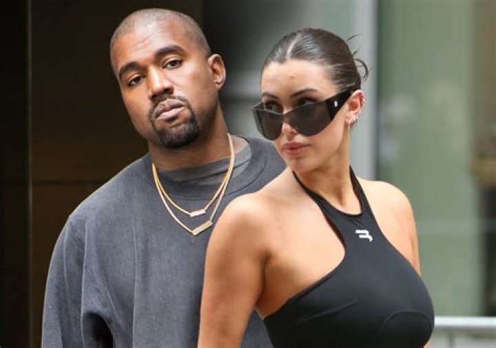 
Who Is Kanye West’s New Wife Bianca Censori… When Did They Get Married? 