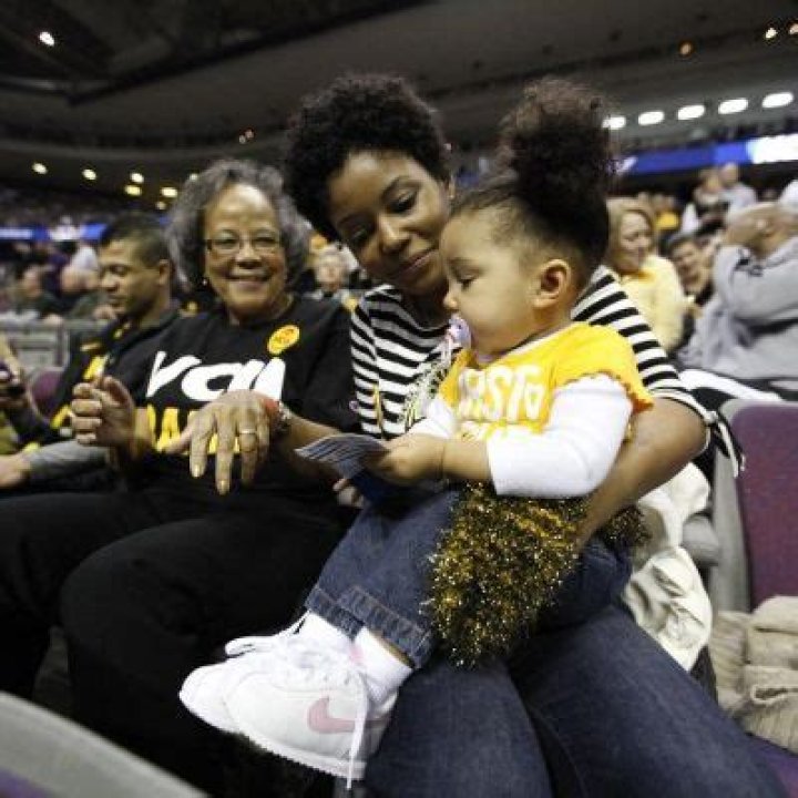 Who Is Maya Payne Smart? Meet Shaka Smart Wife: Married Life And Kids