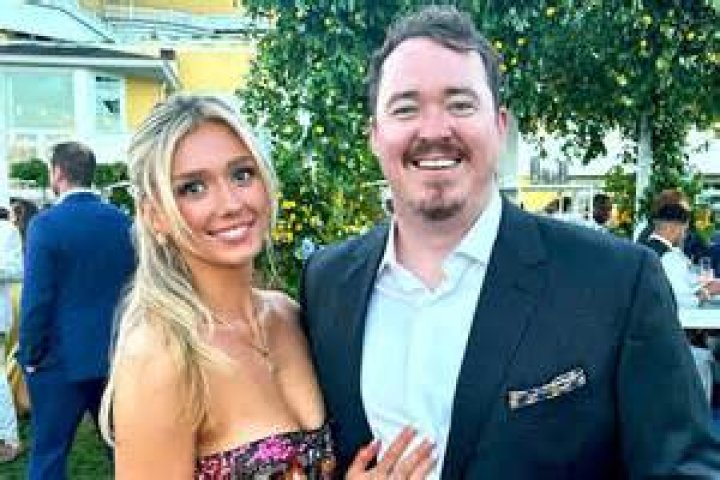 
Who Is Shane Davis Wisconsin? American Funds VP Death Cause And Obituary Details 