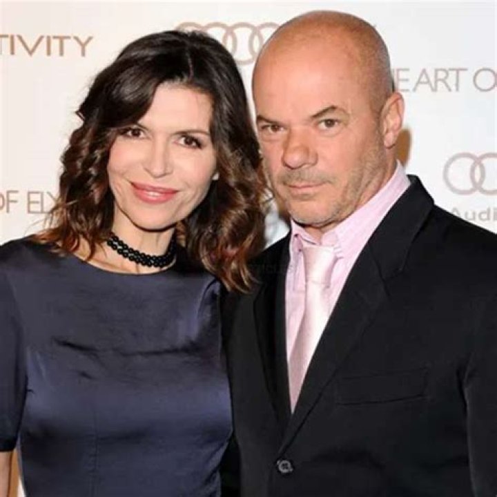 
Why did Finola Hughes and Russell Young got Separated? 
