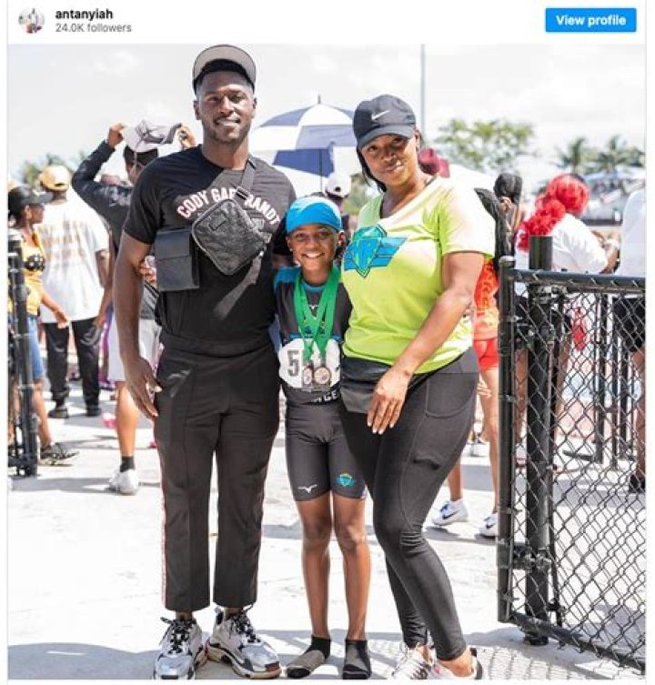 
Will Antonio Brown be arrested for unpaid child support to ex-girlfriend Wiltrice Jackson? 