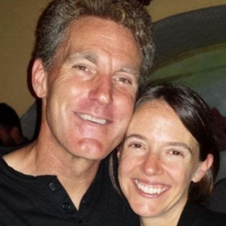 
William Weitz Shaffer Height, Weight, Net Worth, Age, Birthday, Wikipedia, Who, Nationality, Biography 