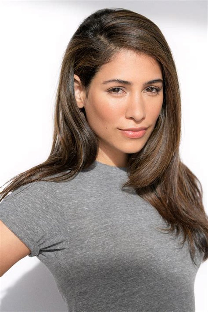 Zainne Saleh Height, Weight, Net Worth, Age, Birthday, Wikipedia, Who, Instagram, Biography